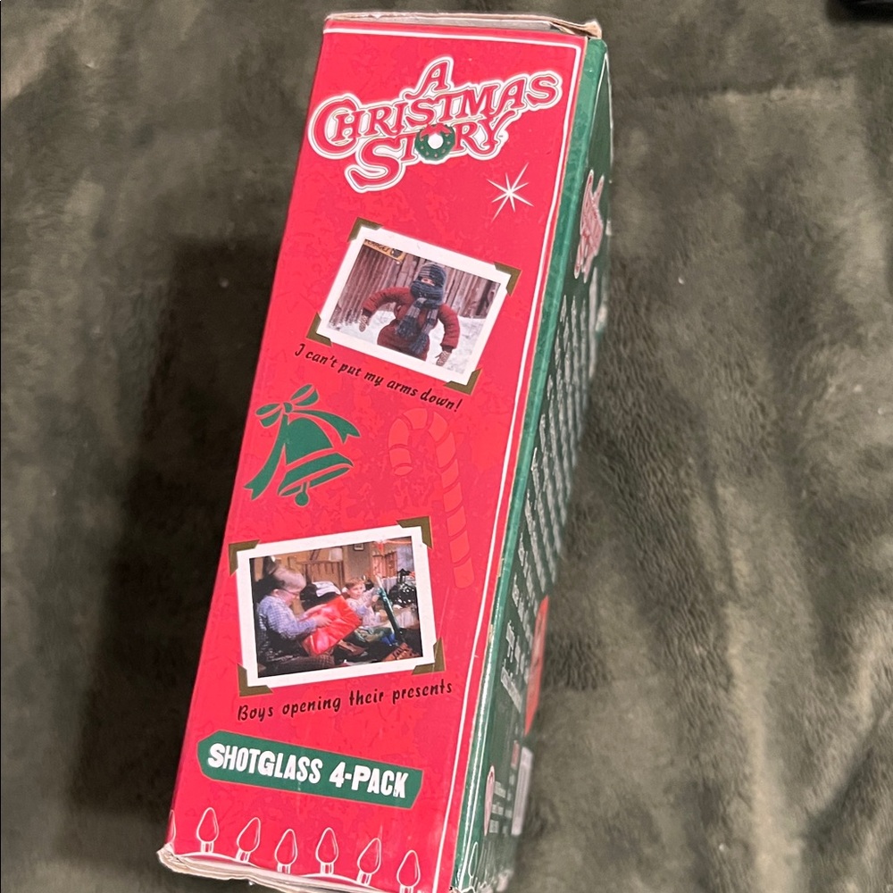 Shot Glass 4-Pack - Red and Green - Picture 4 of 6